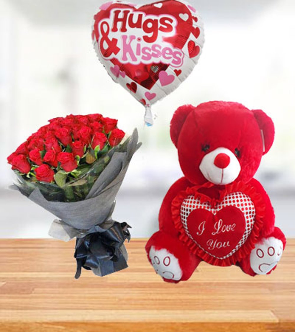 First Love Teddy_3 red roses